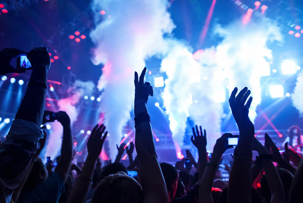 dance-club-P6UNY7T.jpg